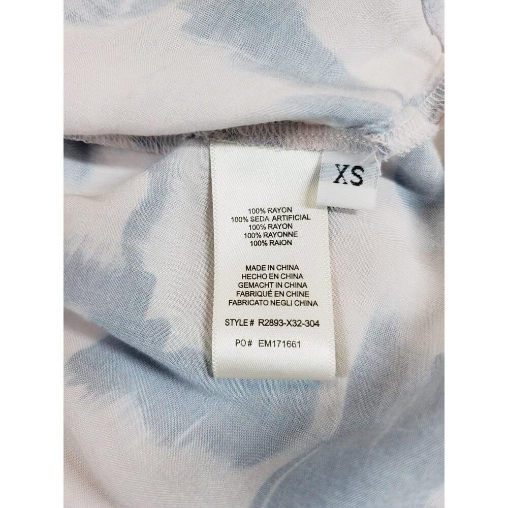 Cloth &‎ Stone Anthropologie White Top Womens XS Rayon Long Sleeve Blue Printed - Picture 6 of 10